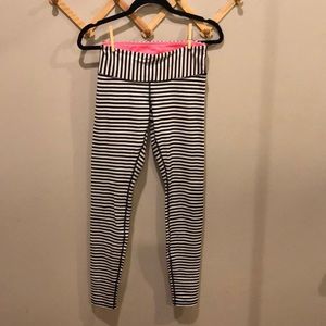 Lululemon Wunder Under black/white stripe rare 6